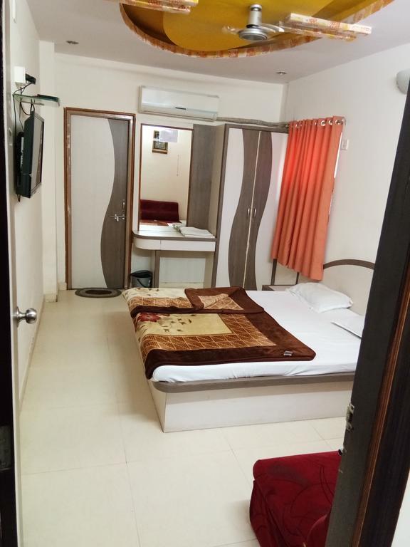 Hotel Sudarshan Nāthdwāra Exterior foto